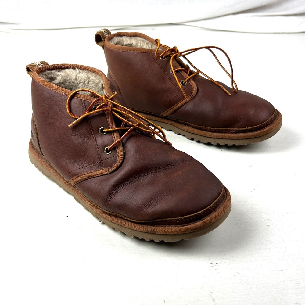 UGG Neumel Chukka Boots Men Size 9 Brown Leather Sherpa Lined Lace Up 1095350